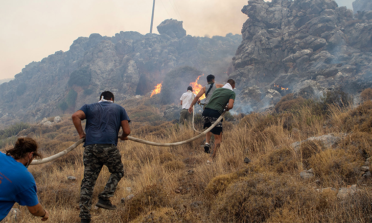 Συλλογικότητα ή στάχτες και καταστροφή; | Ηλίας Σεκέρης